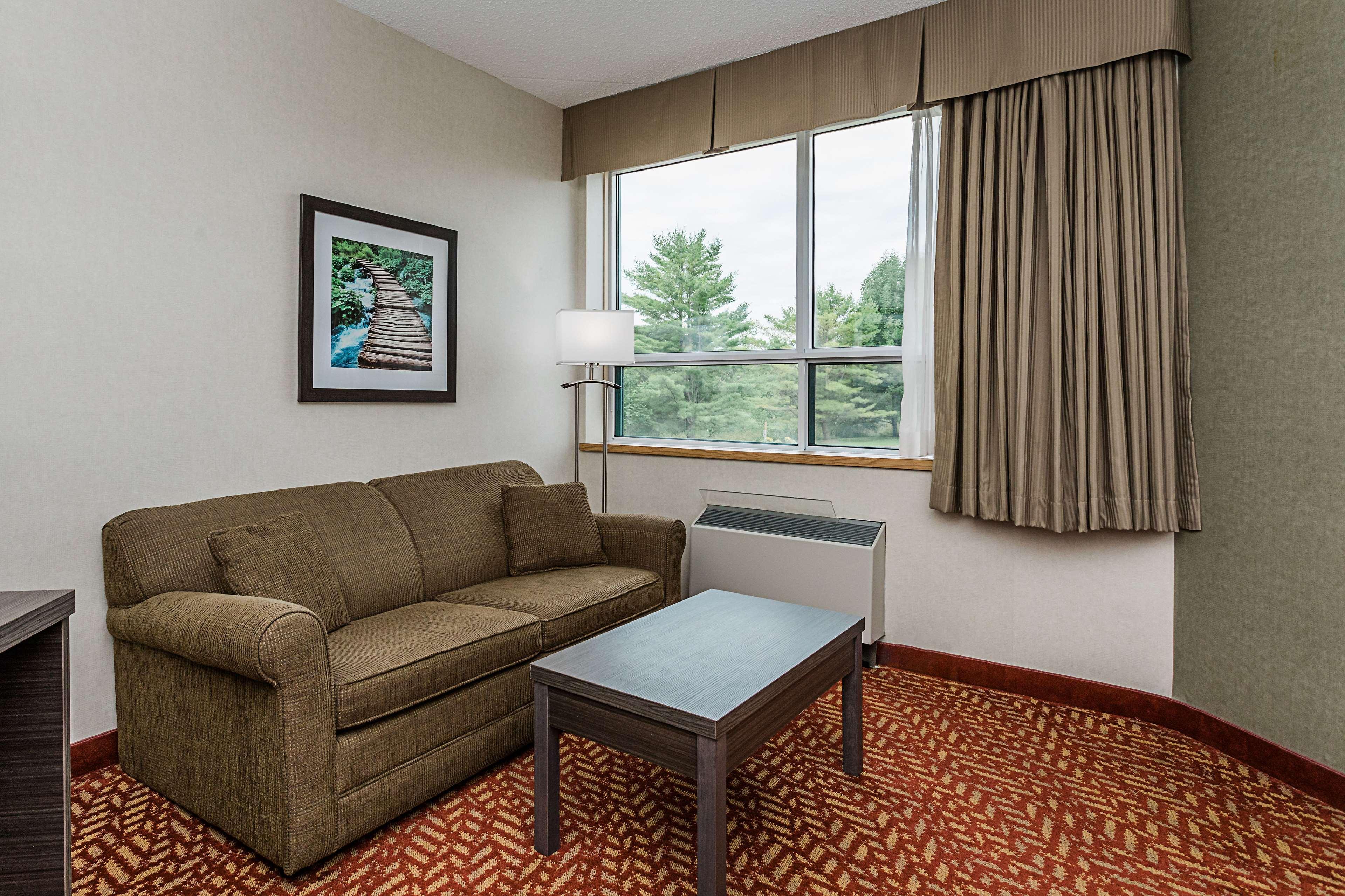 Best Western Inn On The Bay Owen Sound Exterior photo