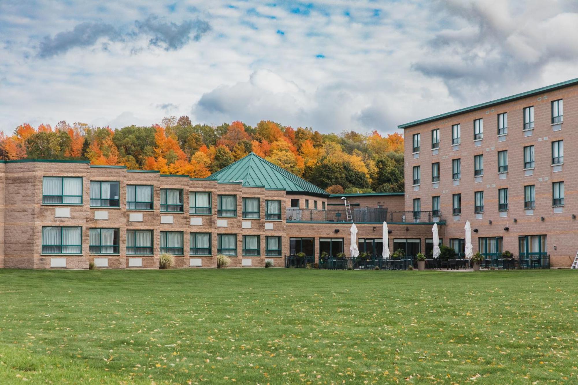 Best Western Inn On The Bay Owen Sound Exterior photo